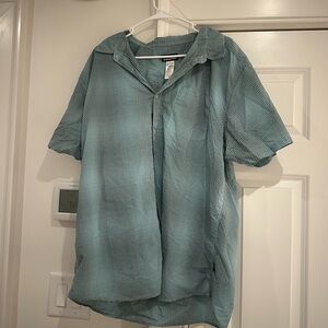 Patagonia Blue/green fishing shirt size XXL